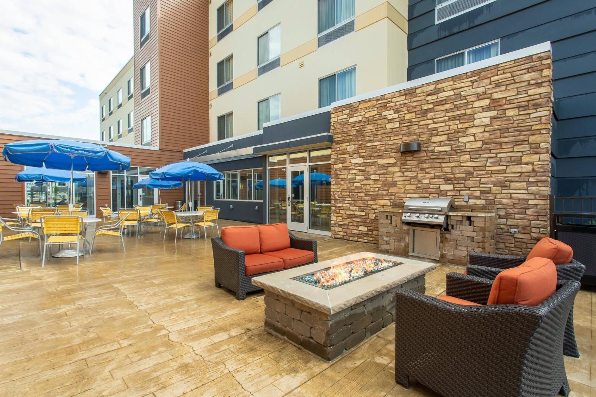 Fairfield Inn & Suites By Marriott Jamestown Exterior foto
